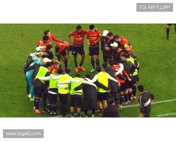 重庆街舞队边路渗透战术解析与实践探讨